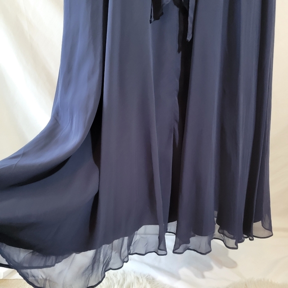 David's Bridal Blue Navy Maxi Dress Sz 8 Surplice Neck Tie Back Pleated Wedding - Picture 8 of 12